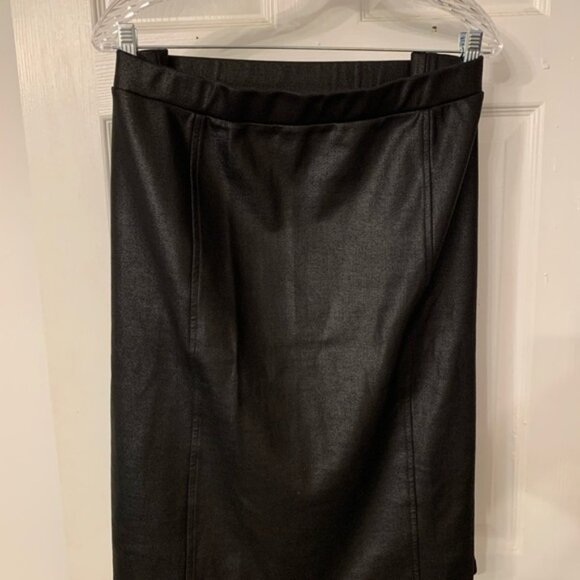 Polished faux suede like pencil skirt - Picture 2 of 4